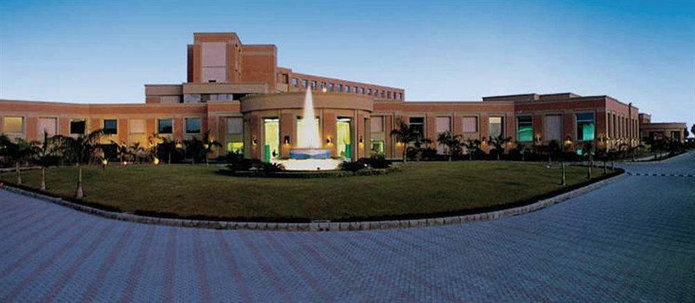 Nirvana Luxury Hotel L Ludhiana Bagian luar foto