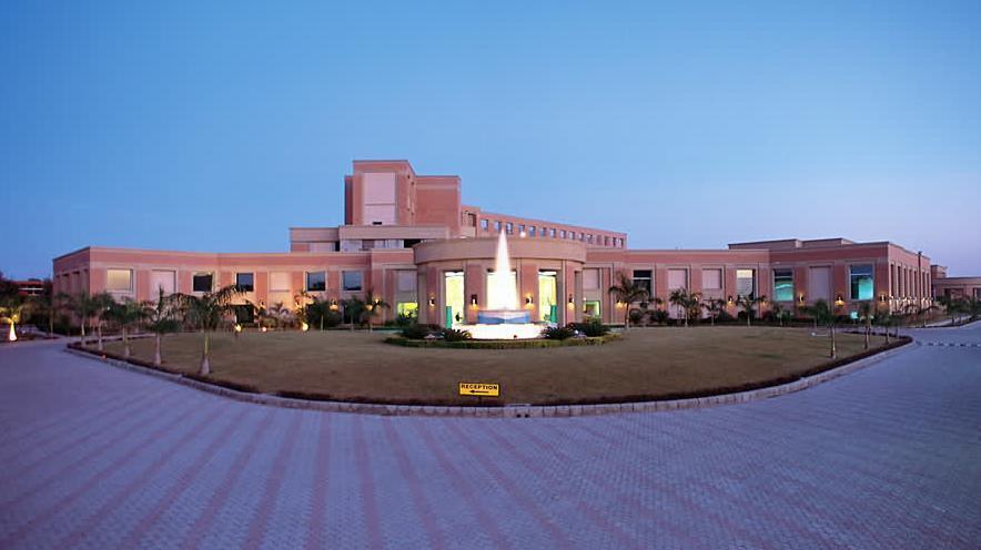 Nirvana Luxury Hotel L Ludhiana Bagian luar foto